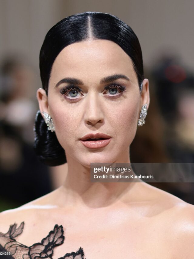 , katy perry eye, orlando bloom katy perry, katy perry dark horse, katy perry las vegas, is katy perry married, katy perry boobs, how old is katy perry, how tall is katy perry